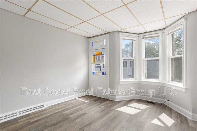 Building Photo - 805 S Potomac St
