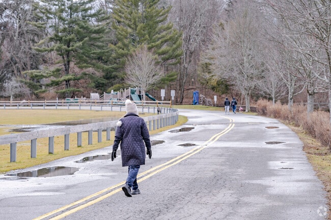 Leonard Park is a popular place for walkers and outdoor recreation.