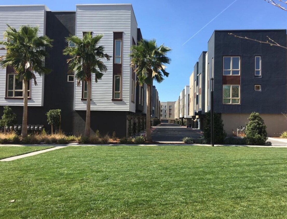 Foto principal - 1685 Delano St