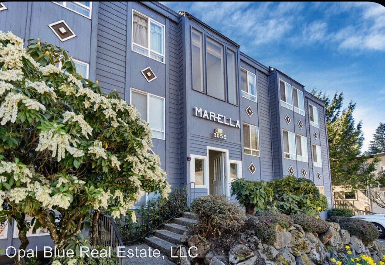 Foto principal - 3055 NE 140th St