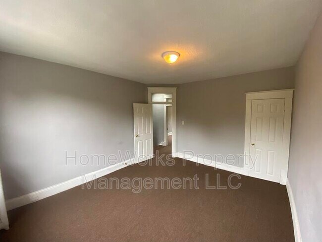 Foto del edificio - 3205 Gwynns Falls Pkwy