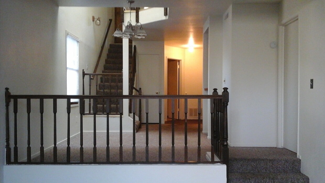 Foto del edificio - 3 Bedroom 2.5 Bath Condo Near Laguna Lake