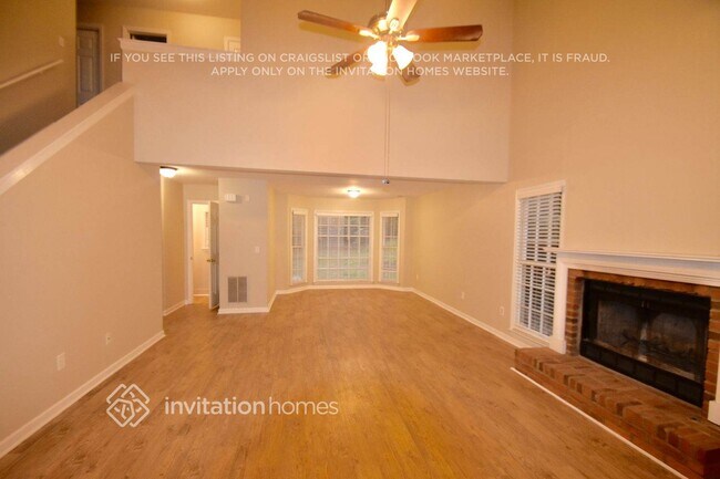 Foto del edificio - 2000 Morning Walk NW