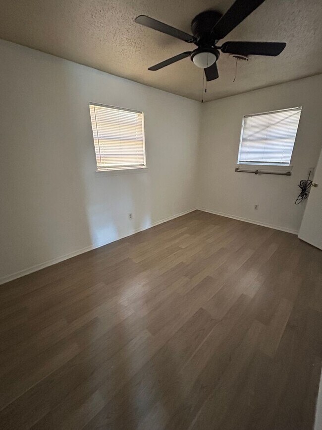 Foto del edificio - 1612 58th St