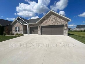 Building Photo - 641 Ambrose Dr.