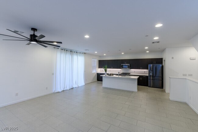 Foto del edificio - 11278 Kraft Mountain Ave