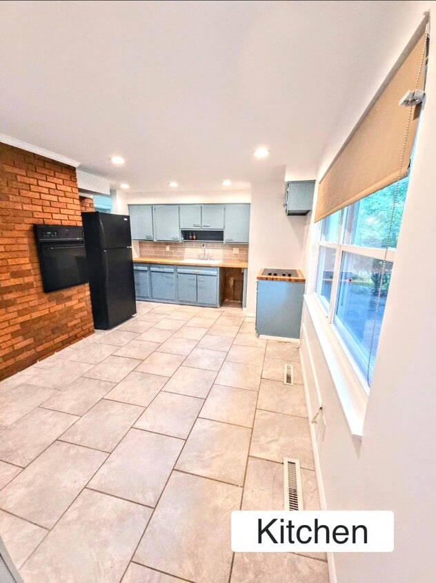 Large Eat-In Kitchen with built-In Stove & Oven Includes Refrigerator - 4236 Astor Ave