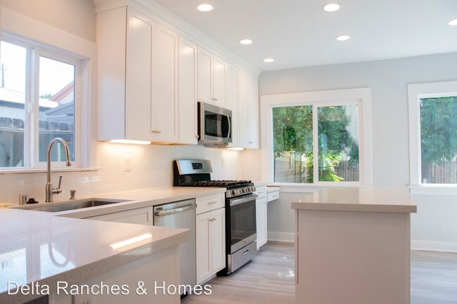 Building Photo - 1 br, 1 bath House - 1308 F Street