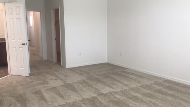 Building Photo - LARGE 4 Bedroom in Windermere !!! Close to DISNEY! TOP SCHOOLS!!