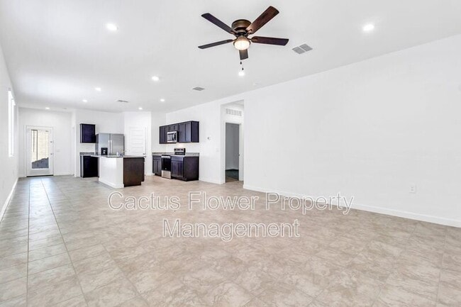 Foto del edificio - 2108 W Sheridan Ave