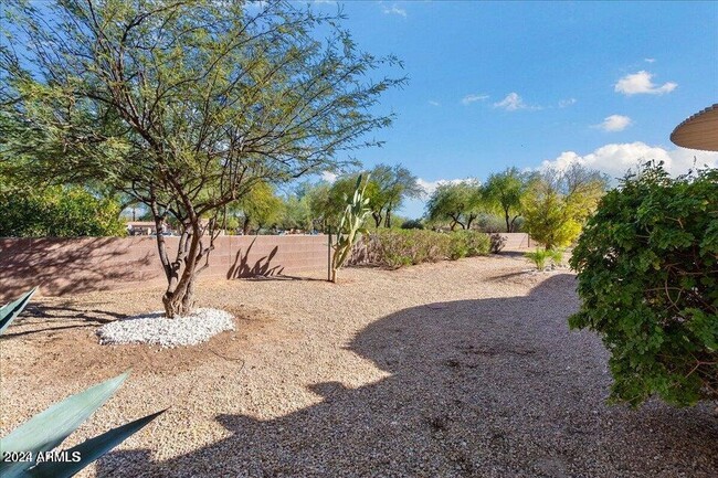 Foto del edificio - 15066 W Cactus Ridge Way