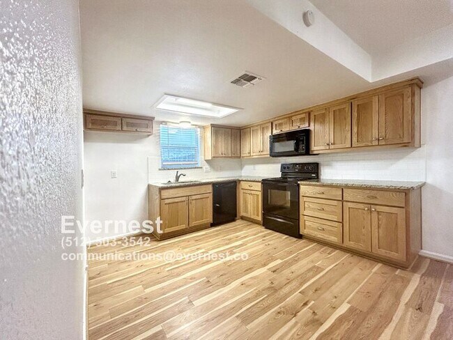 Foto del edificio - 707 Valley View Dr