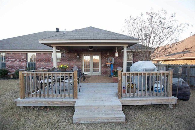 Building Photo - 317 Kings Ridge Cir