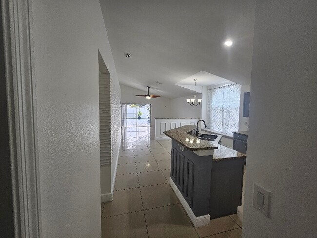 Foto del edificio - 12786 Maribou Cir