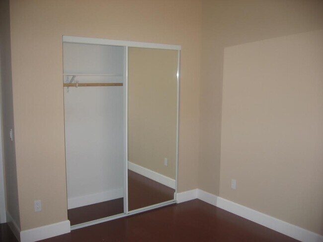 Foto del edificio - 7058 Fulton St