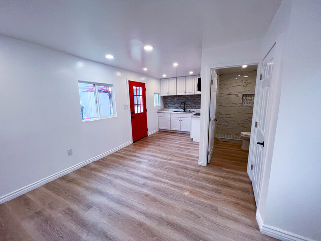 Foto del edificio - 891 E 53rd St