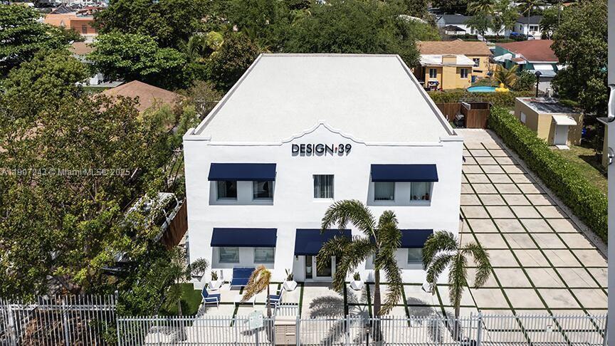 Foto principal - 165 NW 39th St