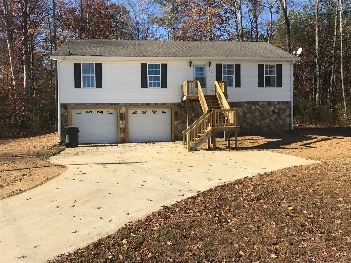 Foto principal - 105 Hardwood Dr