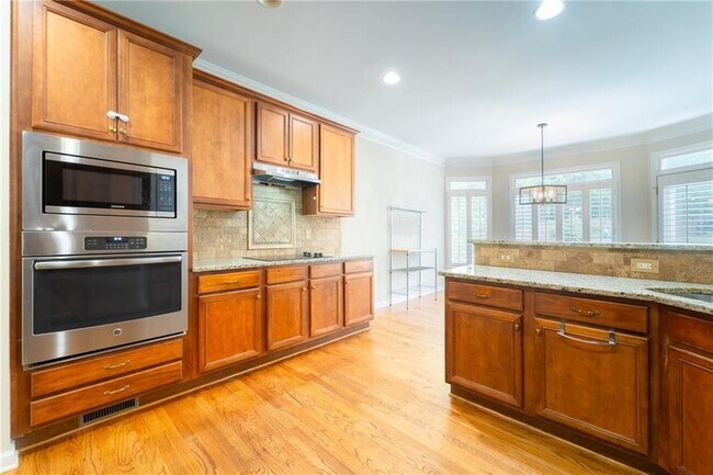 Building Photo - 313 Oak Hill Ln