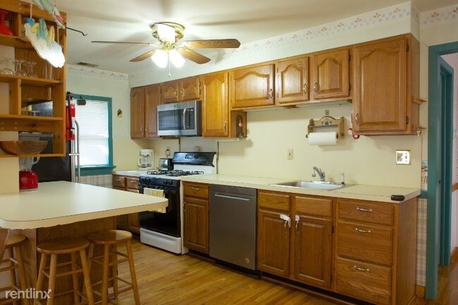 Foto del edificio - 73 Cookman Ave