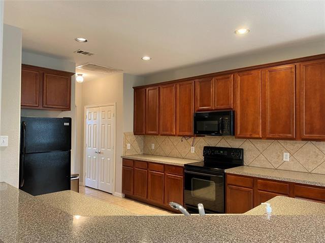 Building Photo - 10248 Brenden Dr