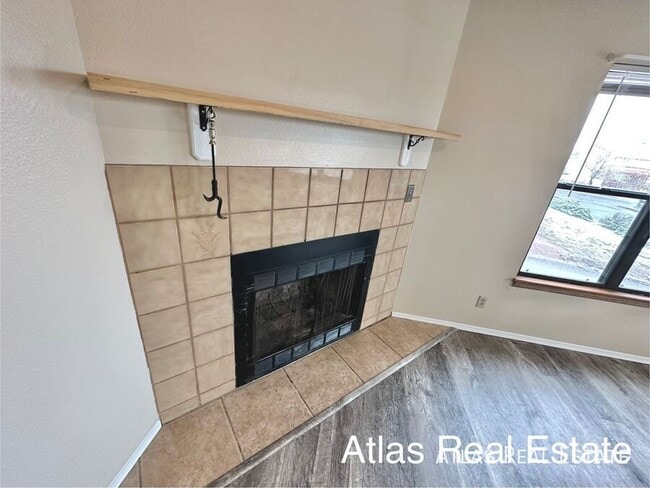Building Photo - 6970 Peyote Way
