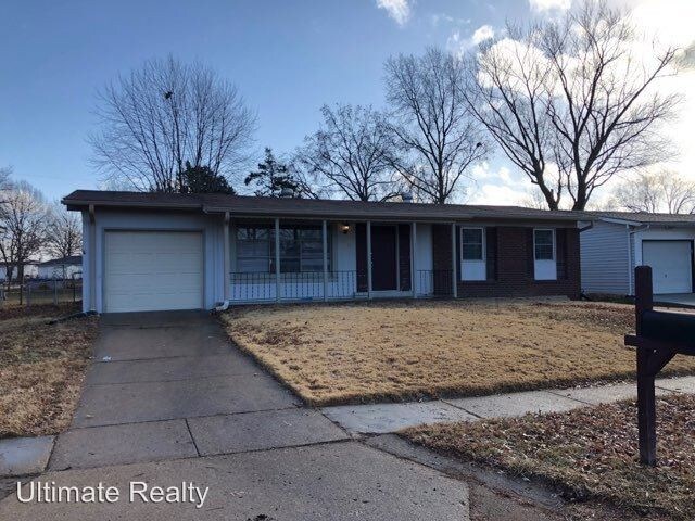 Primary Photo - 765 Sherwood Dr