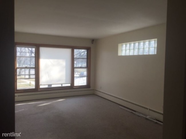 Building Photo - 3 br, 1 bath Apartment - 2 N Edgewood