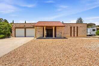 Building Photo - 3329 Old Spanish Trail