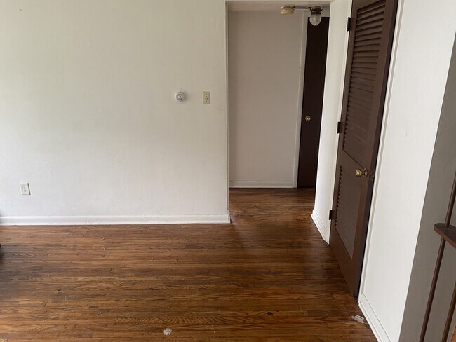 Foto del edificio - 2525 Lakeview Ave