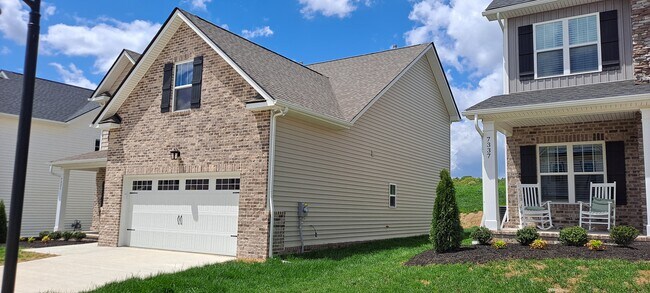 Building Photo - 7331 Freedom Bell Ave