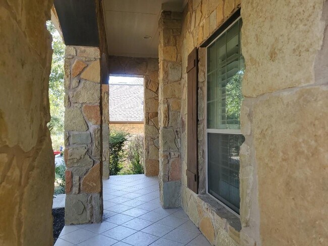 Building Photo - 11713 Palisades Pkwy