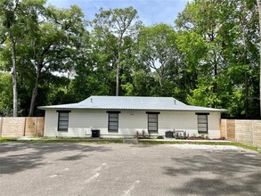 Building Photo - 4320 SW 74TH Ter