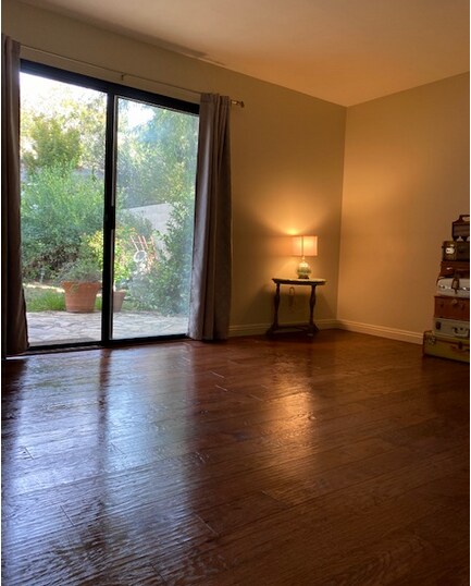 Foto del edificio - 613 Sapphire Ave