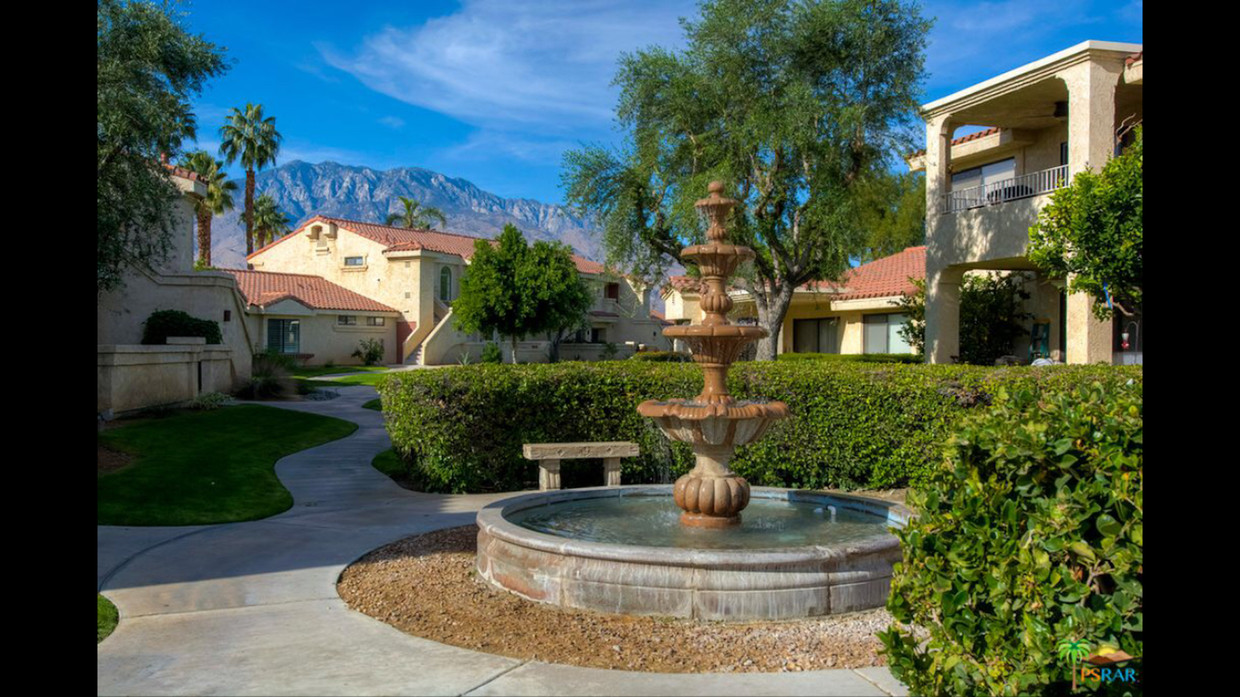 Foto principal - 68001 Lakeland Dr