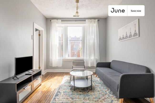 Foto del edificio - 2250 W North Ave