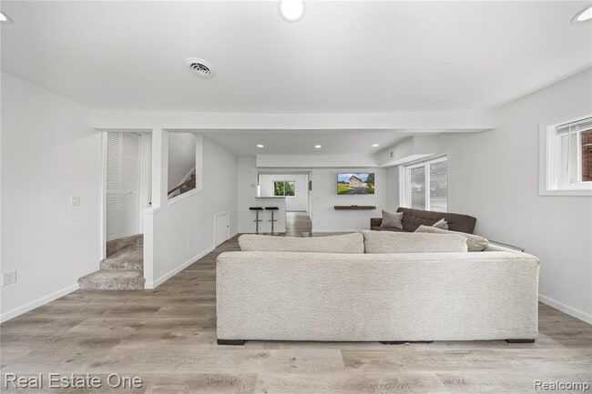 Foto del edificio - 3420 Fairmont Rd