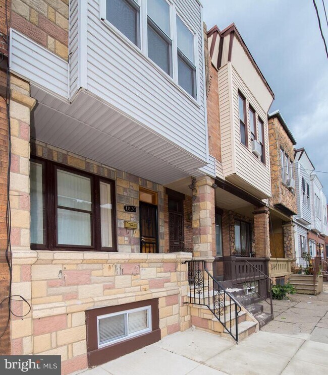 Foto del edificio - 1826 S Taylor St