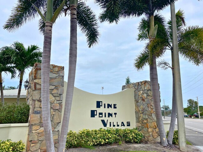 Foto del edificio - 3301 Loren Rd