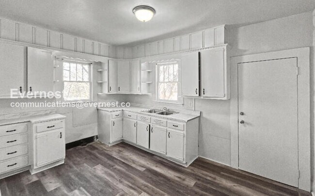 Foto del edificio - 3 Bed/2 Bath Home with Carport / Pet-Friendly / Vouchers Accepted / Available Now!