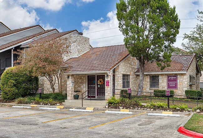 Building Photo - The Broadwater at Salado Creek