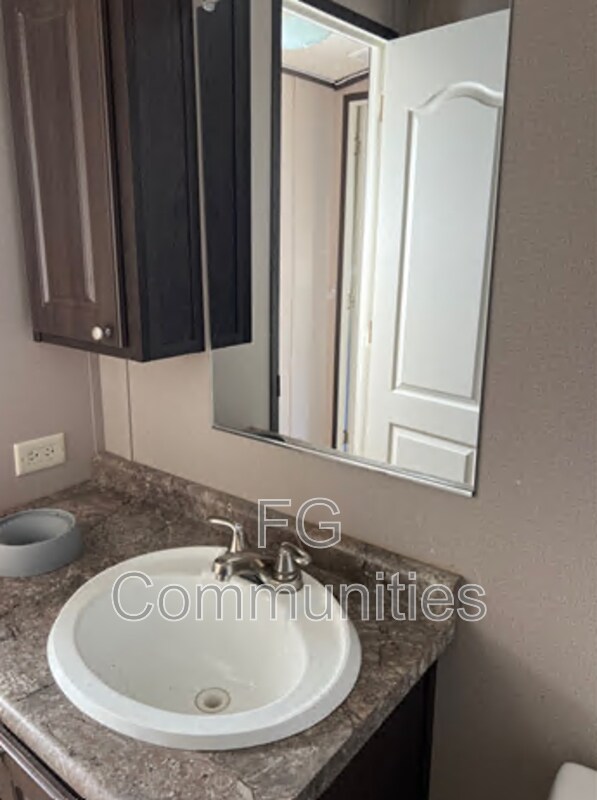 Foto del edificio - 20 Coach Crest Dr