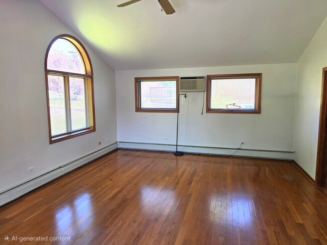 Building Photo - 1234 N Lyle Ave