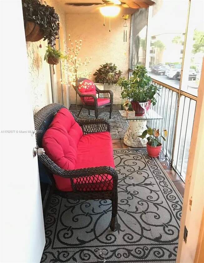 Primary Photo - 17000 NW 67th Ave