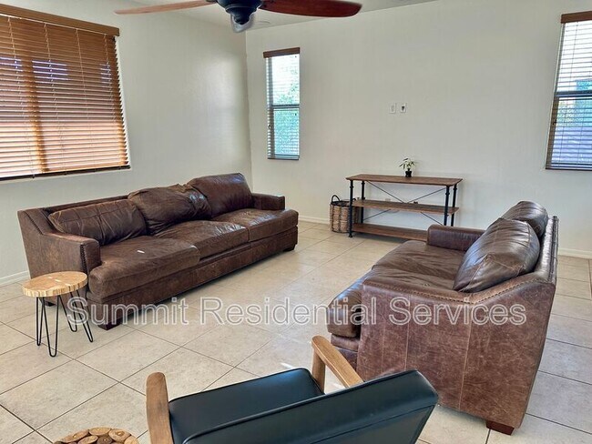 Foto del edificio - 12868 N Indian Palms Dr