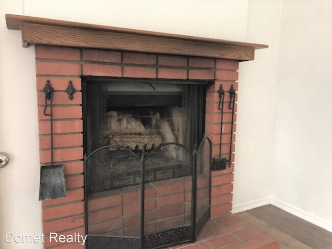 Building Photo - 2 br, 2 bath House - 1295 Laguna Lane