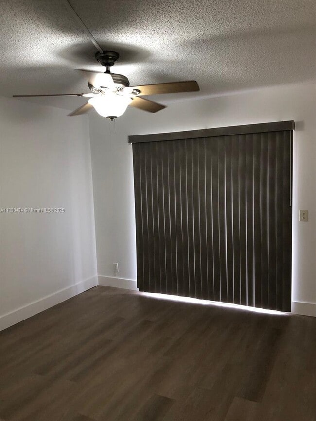 Foto del edificio - 850 SW 133rd Terrace