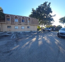 Building Photo - 10930 Royal Palm Blvd