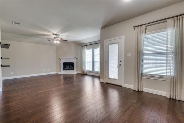 Building Photo - 15904 Langsdale St