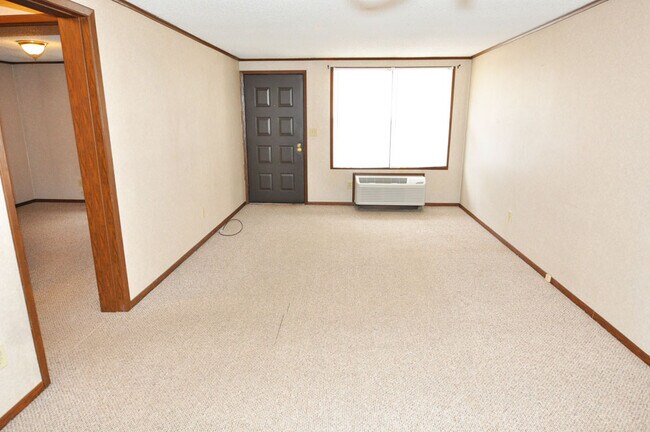 Foto del edificio - 859 Logan Ave NW